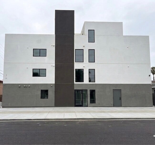 Photo - ONE LA LLC Unit 201