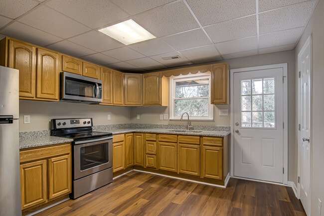 Photo - 828 Brickwood Ct