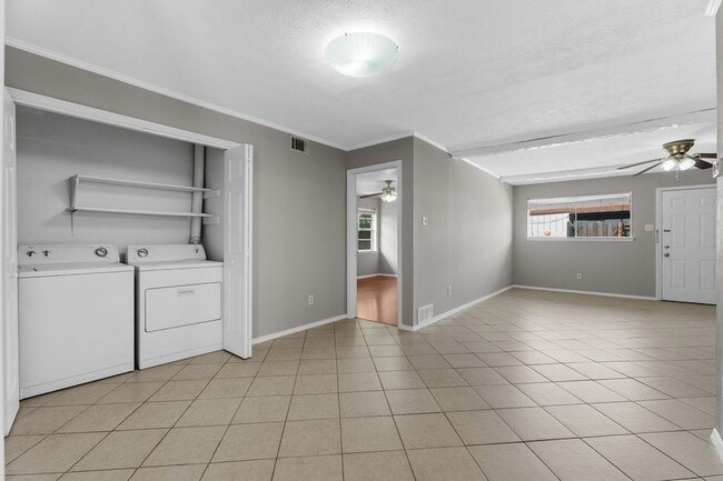 Photo - 15839 El Estado Dr