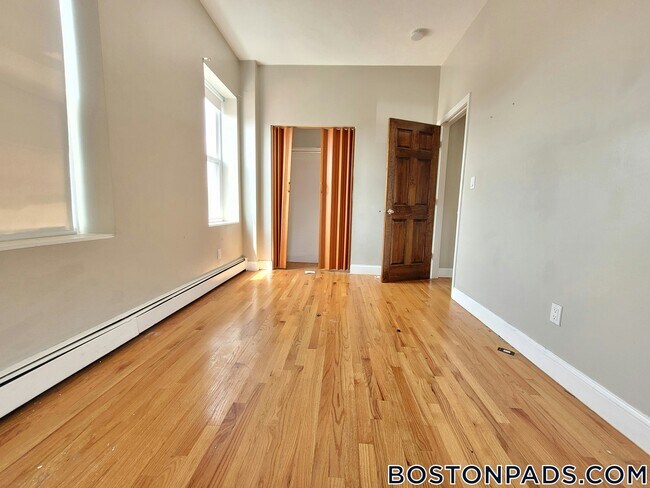 338 Warren St Unit 6