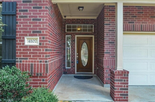 Photo - 4107 Elk Bluff Ln