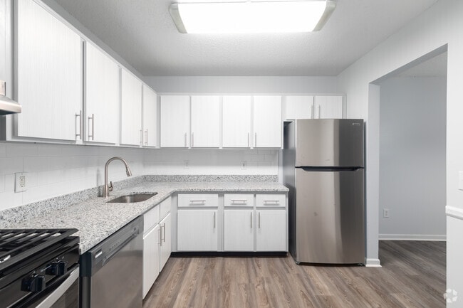 2BR, 1BA - 1,150SF - Kitchen
