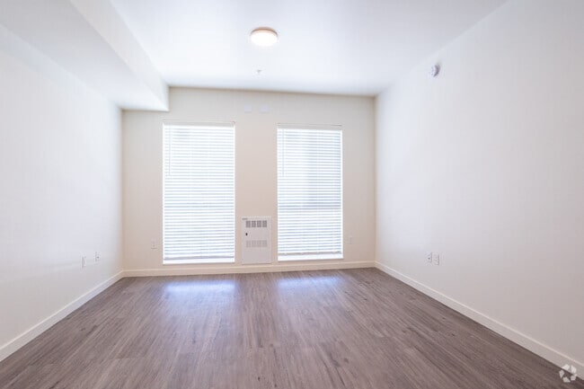 Studio - 426SF - Primary Bedroom