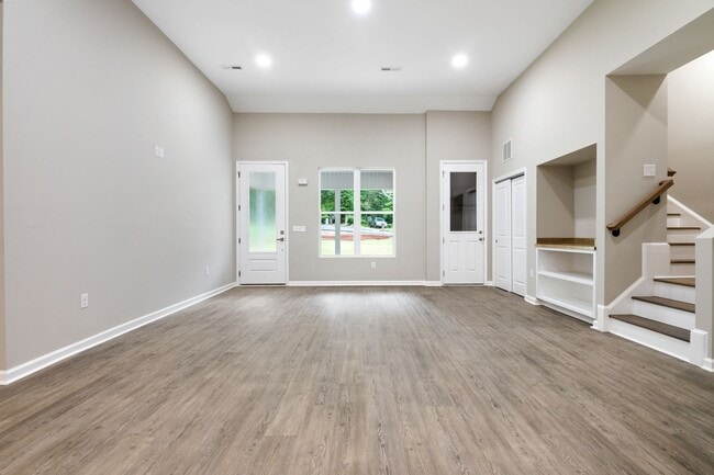 Photo - 1824 Irish Blvd