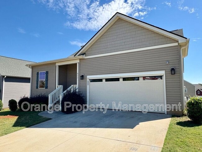 Photo - 211 Crooked Cedar Way