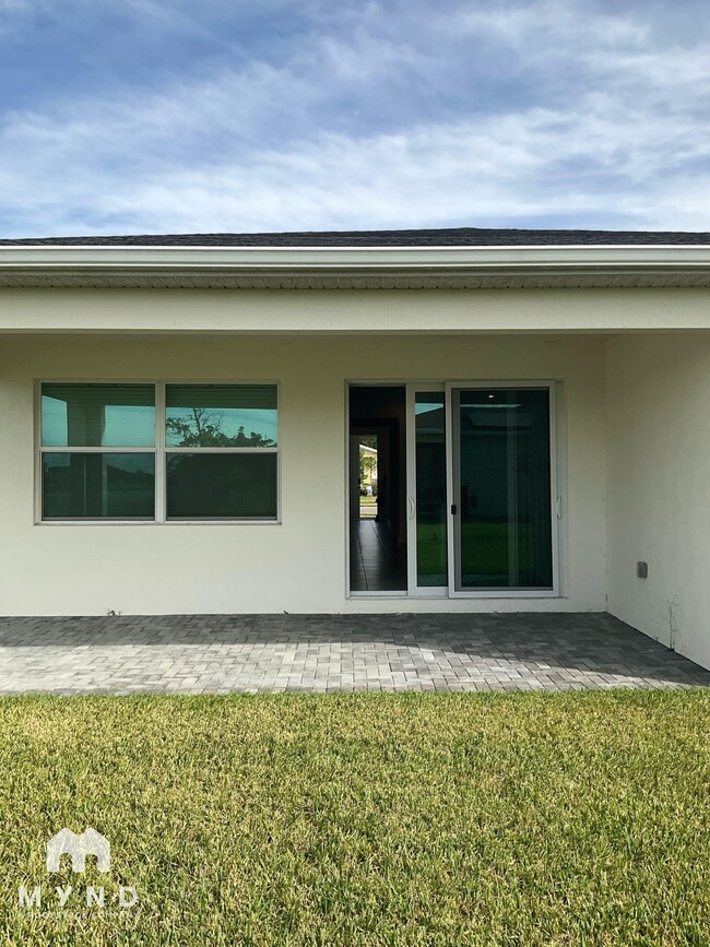 Photo - 515 Veridian Cir NW