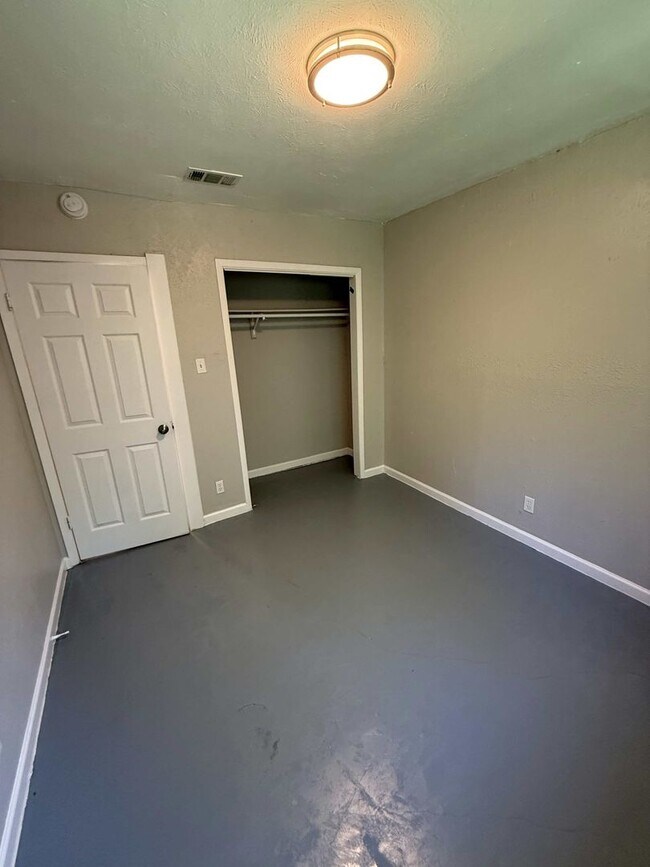 Photo - 8209 Colony Loop Dr Unidad A