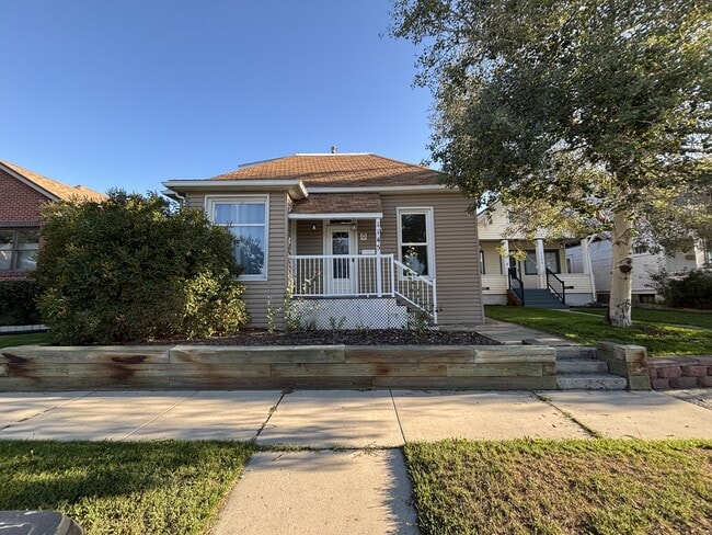 Building Photo - 1145 W Platinum St Rental