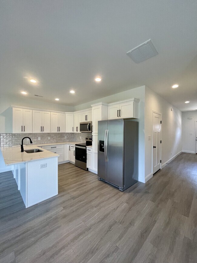 Photo - 136 Independence Ln Townhome