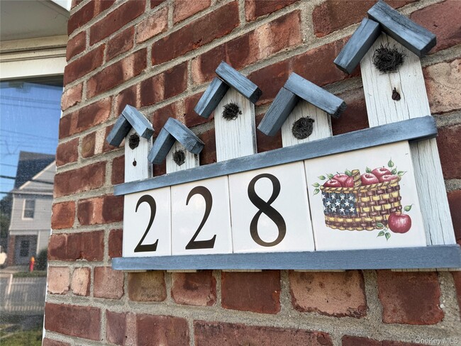 Photo - 228 Roberts Ave