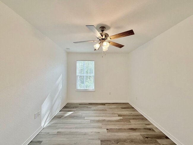 Photo - Spacious 4-Bedroom Home