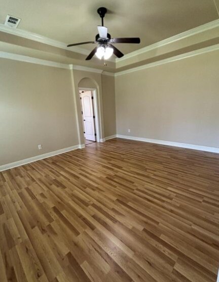 Photo - 120 Endicott Dr
