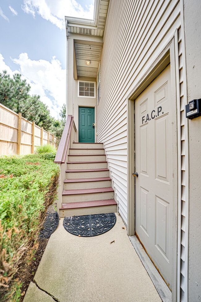 Photo - 2963 Saganashkee Ln