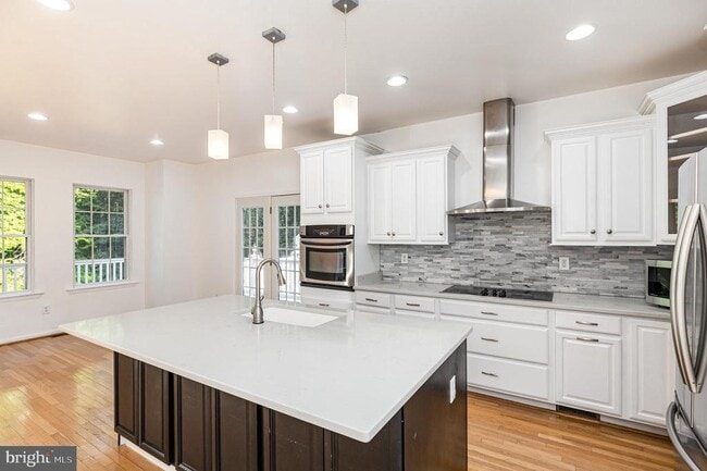 Photo - 9212 Isle of Laurels