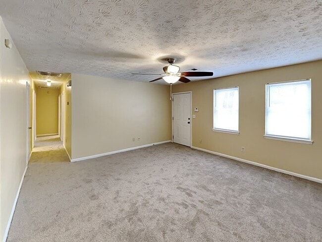 Photo - Spacious 3 Bedroom Home in Snellville! Ava...