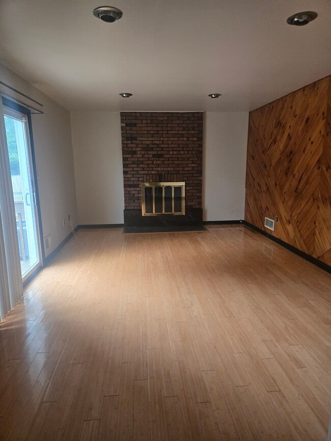 Photo - 15 Cardinal Ct