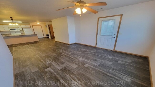 Photo - West Oaks Estate