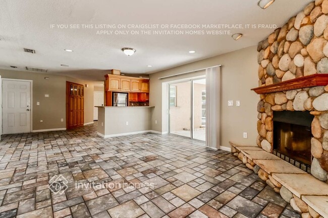 Photo - 940 Cortland Way