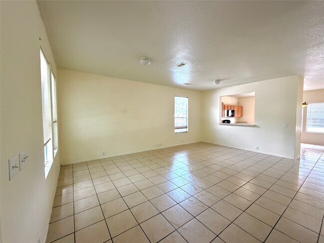 Photo - 23854 Township Elm St