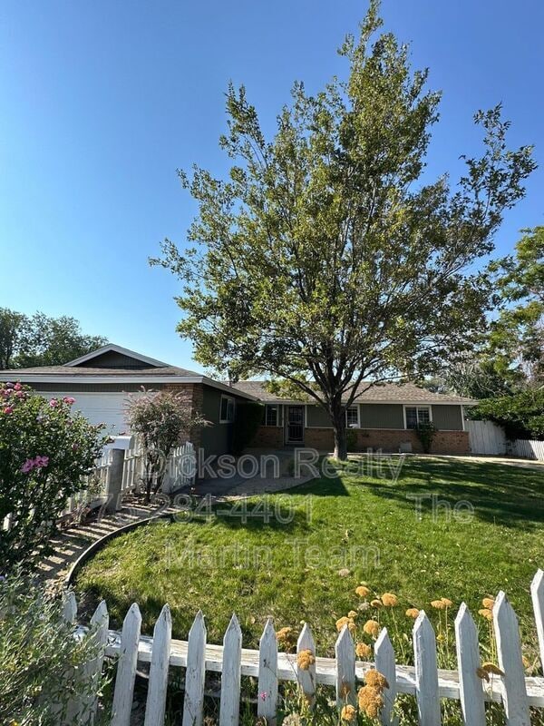 Photo - 767 Van Meter Dr