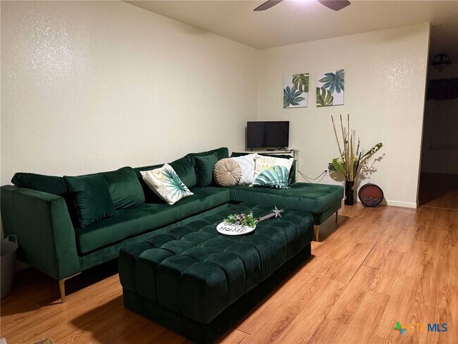 1008 Circle M Dr Unit D