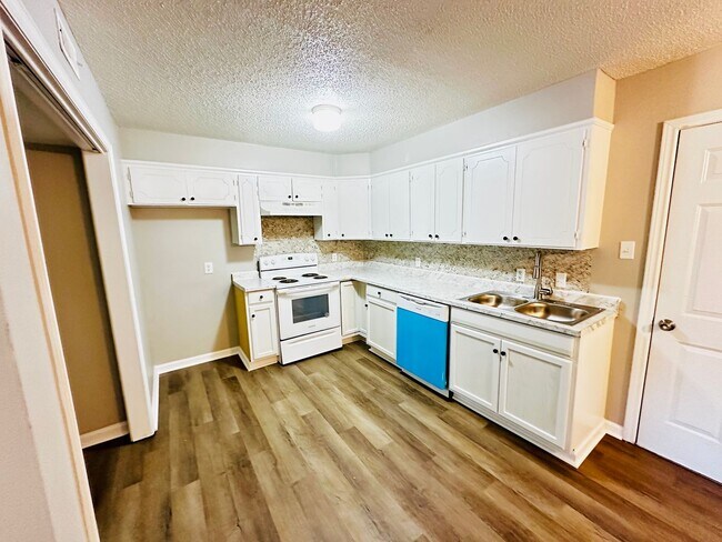 Photo - A Great Living Space in the Heart of the C...