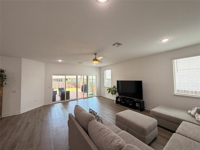 Photo - 18017 Stefano Dr