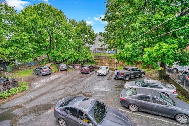 Photo - 915 S Main St Unit 2S Rear