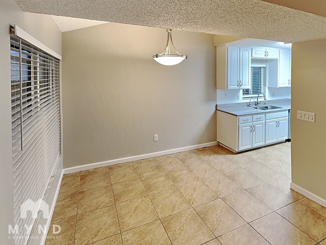 Photo - 2030 Shadow Pine Dr