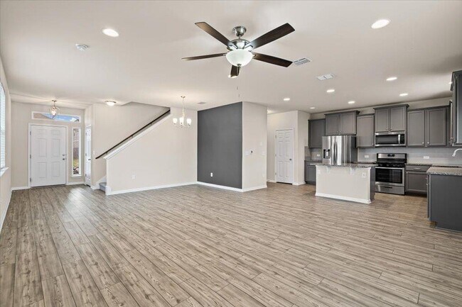 Photo - 6313 Mary Lewis Dr