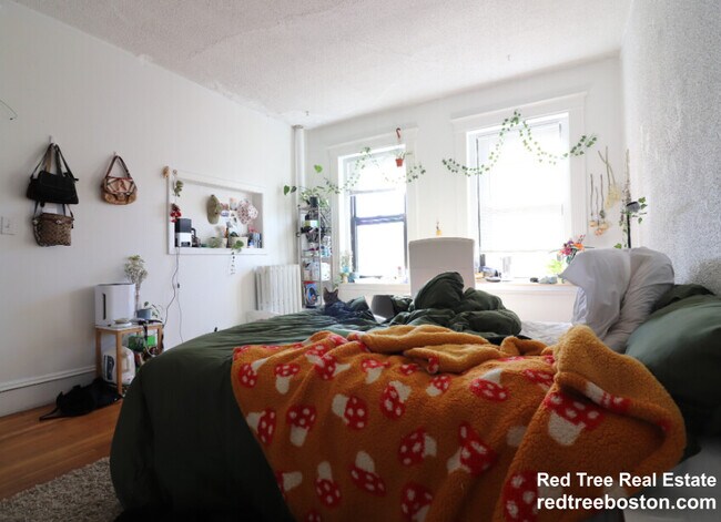 405 Huntington Ave Unit 22