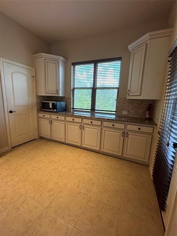 Photo - 6464 Naples Dr