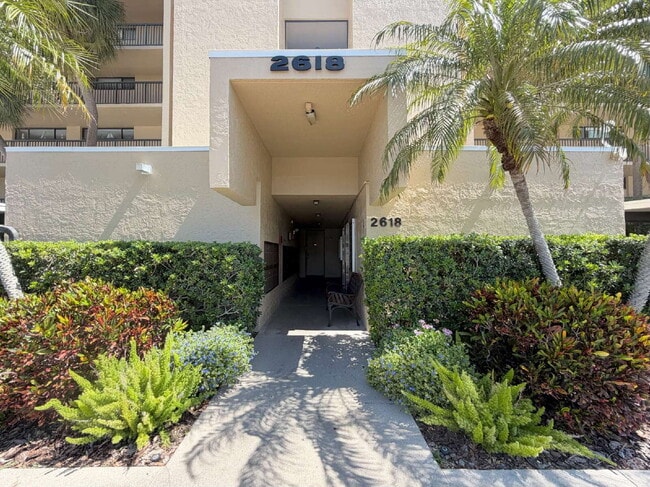 Photo - "Charming Clearwater Retreat: Cozy Studio Condo with Scenic Views at Cove Cay!" Unit 105