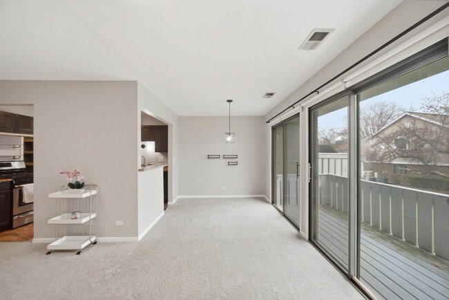 Photo - 1502-1507 7 Pines Rd