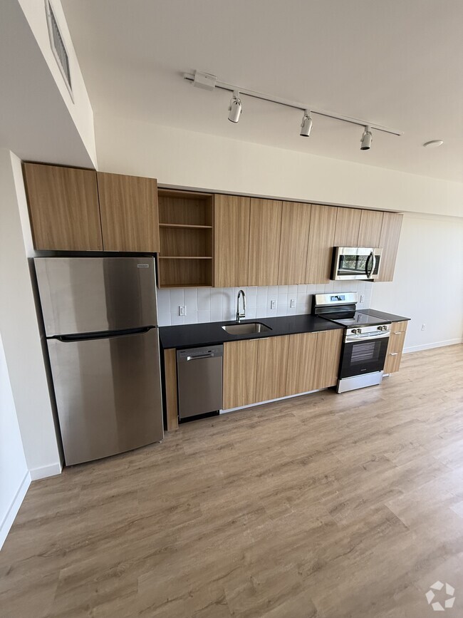 Building Photo - 922 E 28th St Unit S3 Rental