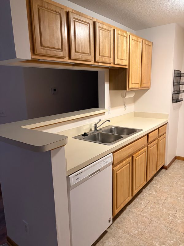 Photo - 204 Marigold Cir