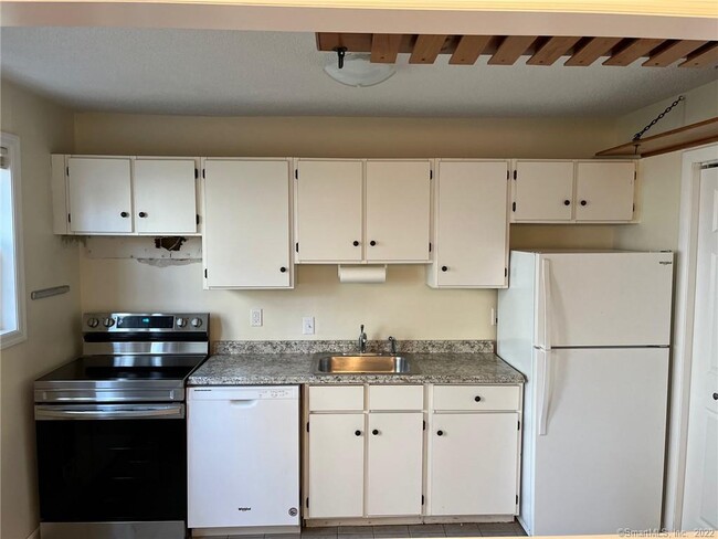 Photo - 1283 Hope St Unit APT 5