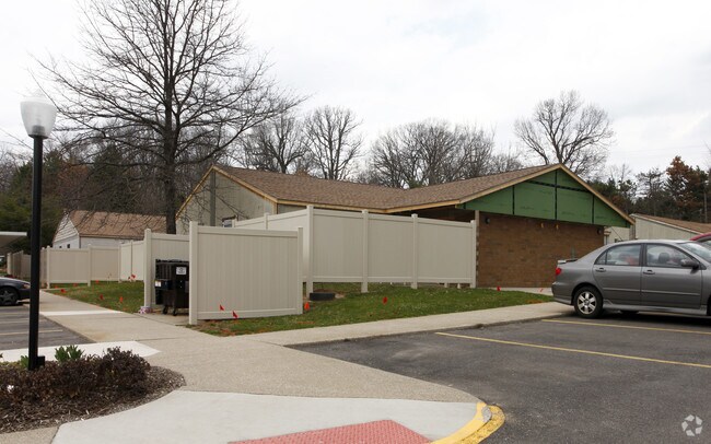 Creekside Villas - Creekside Villas