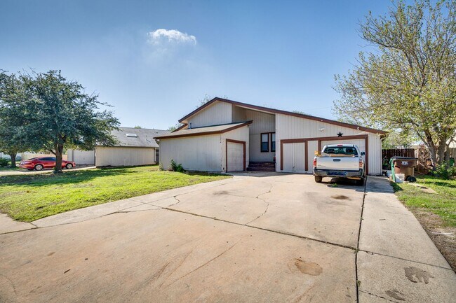 Round Rock Duplex - Garage - Yard - Faux W... - Round Rock Duplex - Garage - Yard - Faux W... Casa