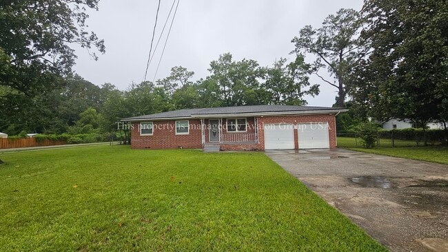 Building Photo - 2052 Lake Weir Ave Rental