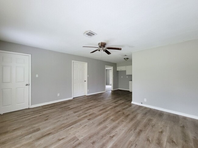 Photo - NICE 3 BEDROOM RECENTLY REMODELED LEASE HO...