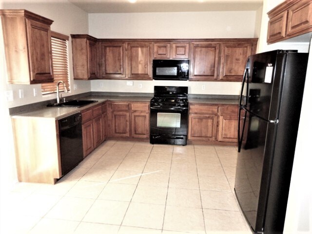 Photo - 7643 Dove Canyon St