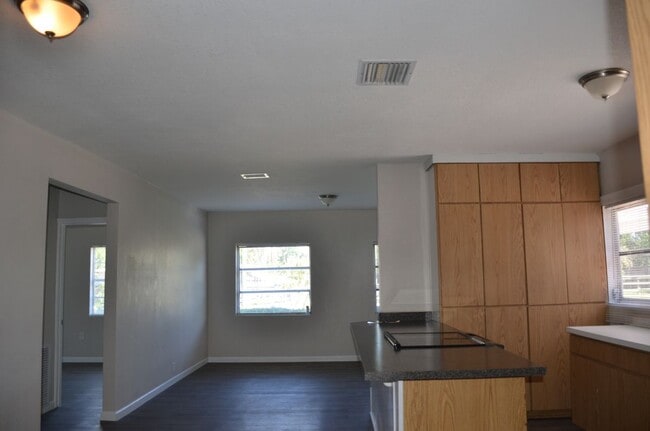 Photo - 132 McKean St