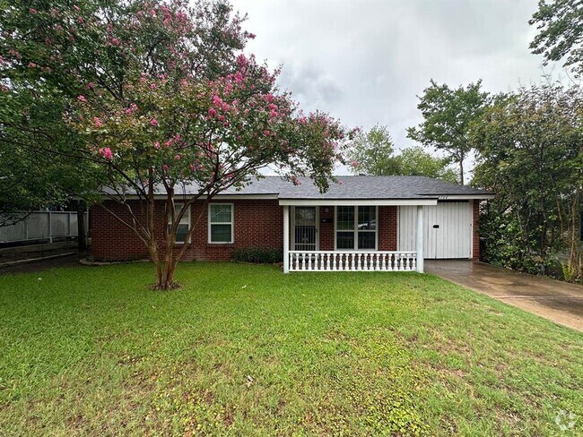 Building Photo - 5704 Cedardale Dr Rental