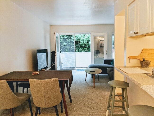 Photo - 1111 Maxwell Ave #123 Unit Condo