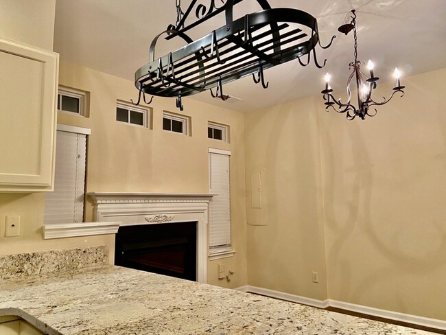 Photo - 18626 Oakhurst Blvd