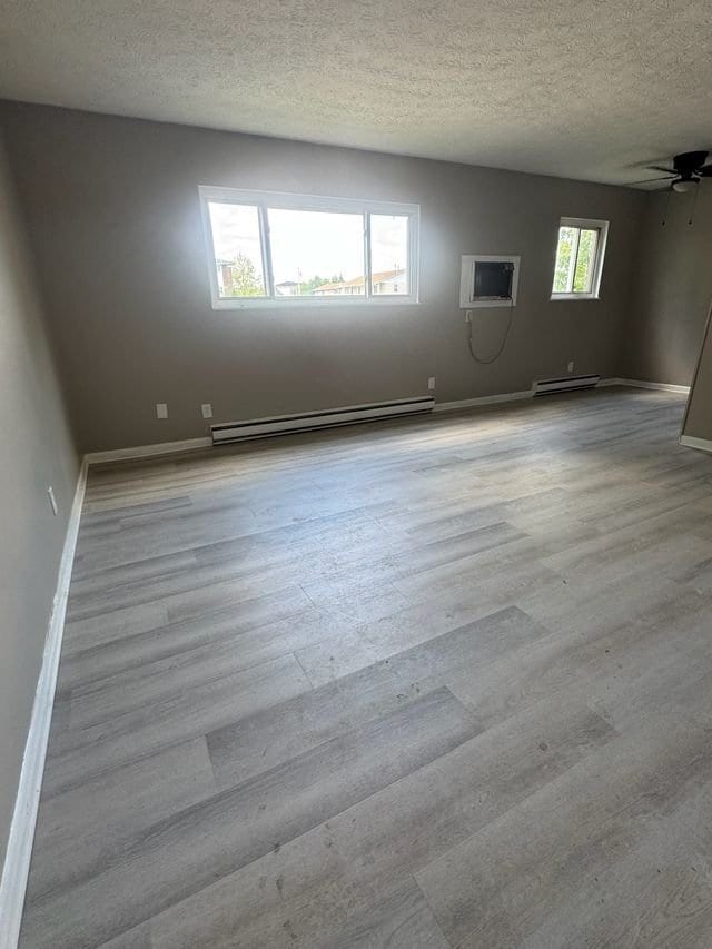 Building Photo - 4 Bryant Ln