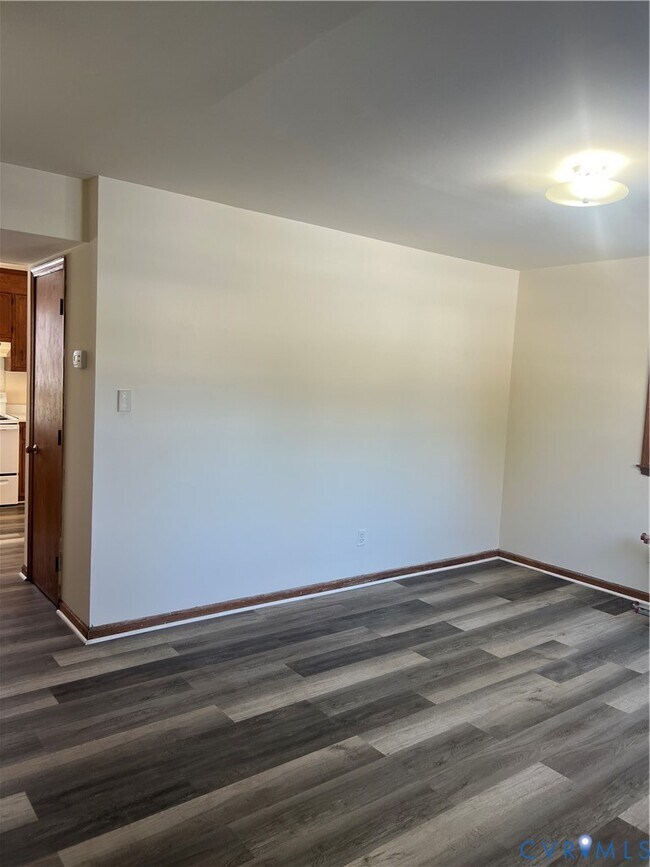 Photo - 3308 Woodlawn St Unidad B