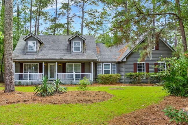 Photo - 300 Davis Rd House