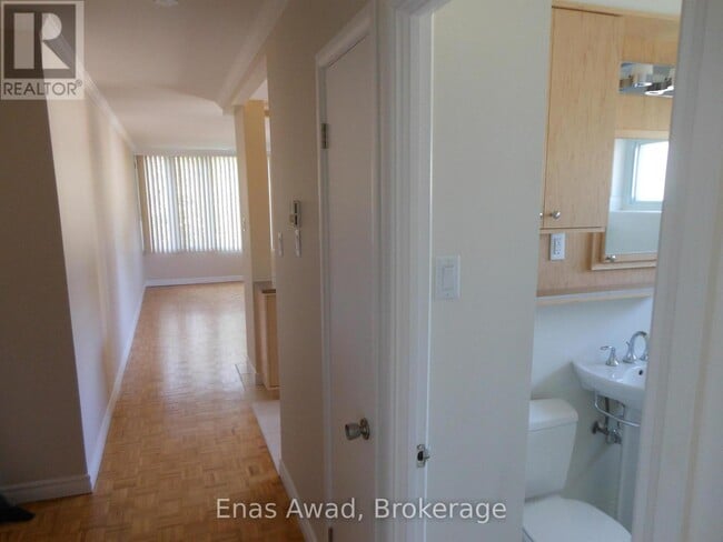 Photo - 111 Crichton St Unit 3
